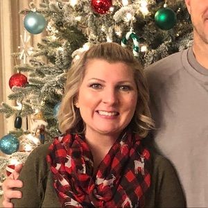 Meet your Posher, Melissa